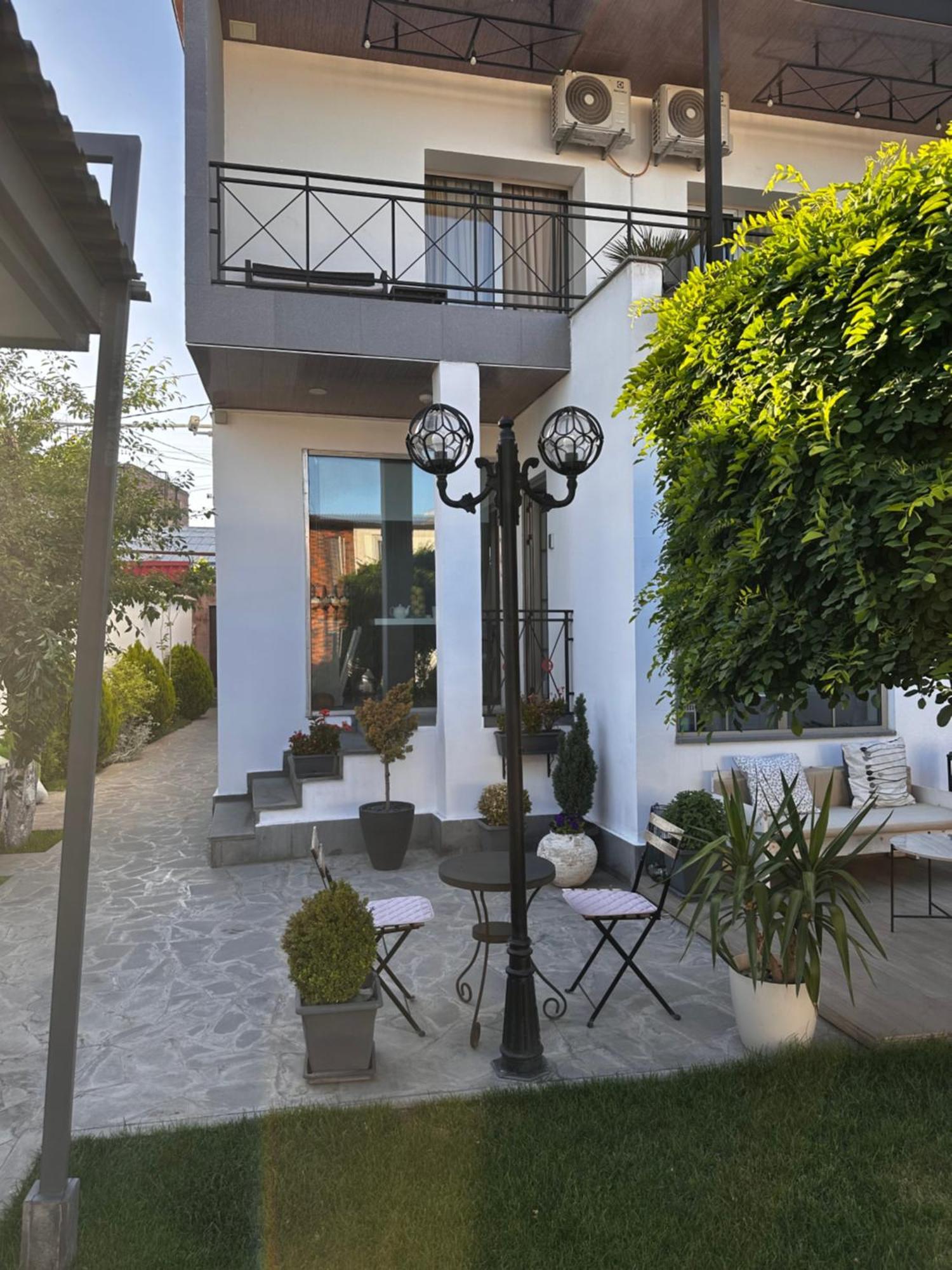 يريفان Garden Lounge Hotel المظهر الخارجي الصورة