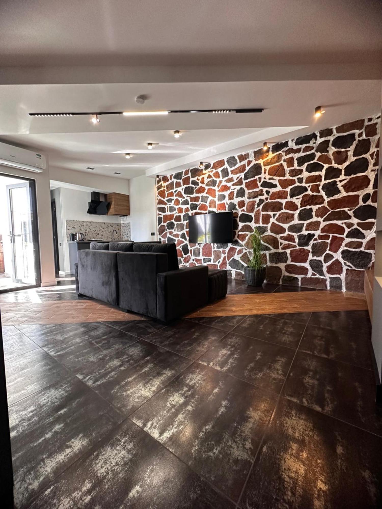يريفان Garden Lounge Hotel المظهر الخارجي الصورة